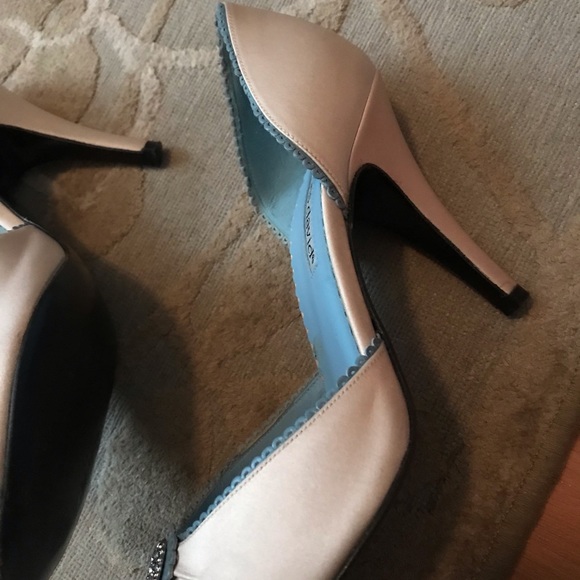Charles David, pearl & blue color ladies shoes - Picture 4 of 8